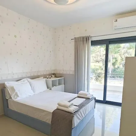 Alexiou Luxury *