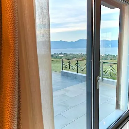Alexiou Luxury Villa Aigio