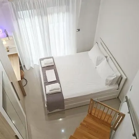 Alexiou Luxury Villa *